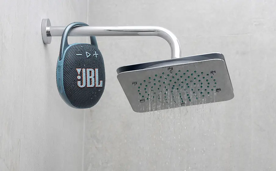 JBL_Clip_5_Lifestyle_02_904x560px.webp