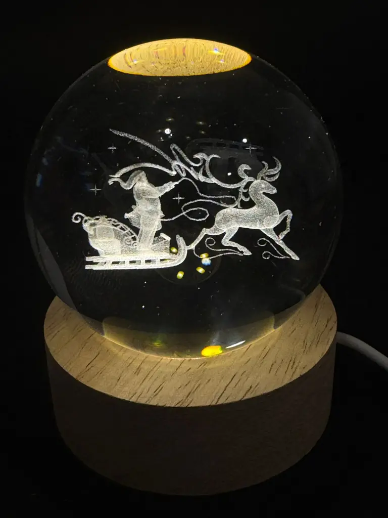 [F-LELL23-C] Lámpara esfera de cristal navideña led  6CM (Santa con renos)
