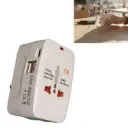 ADAPTADOR UNIVERSAL VIAJERO CON 2 USB Y 1 USB TYPE C